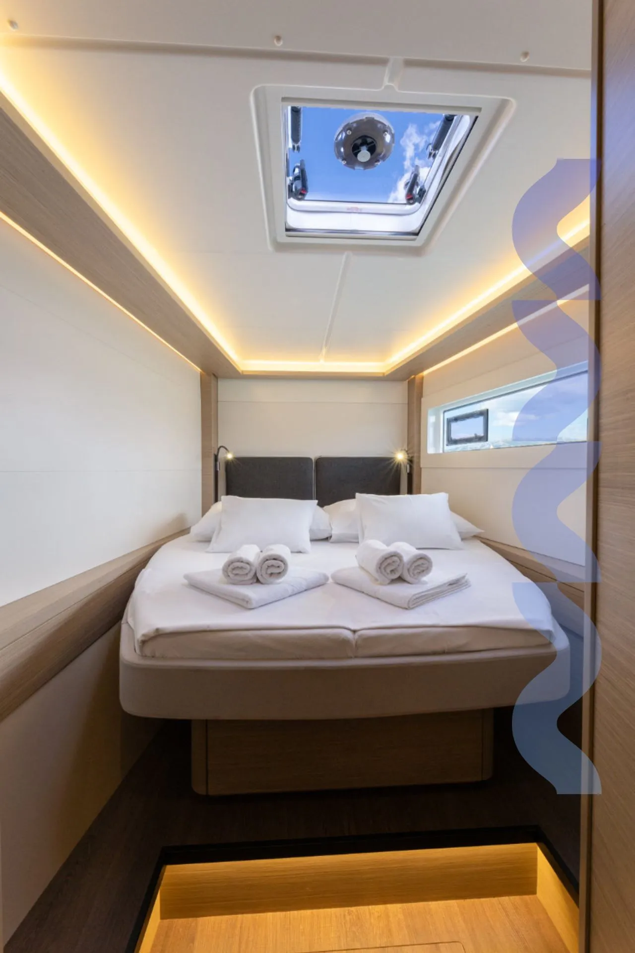 lagoon 46 -skyfall - charter ready - slika 21