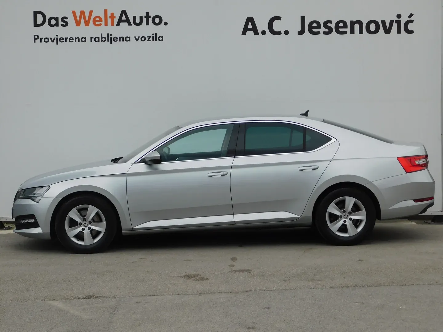 09058 škoda superb ambition 1.6 tdi dsg - slika 6