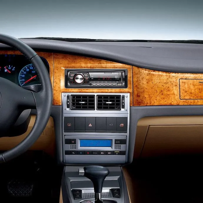 auto radio mp3 fm usb aux sd kartica - slika 2
