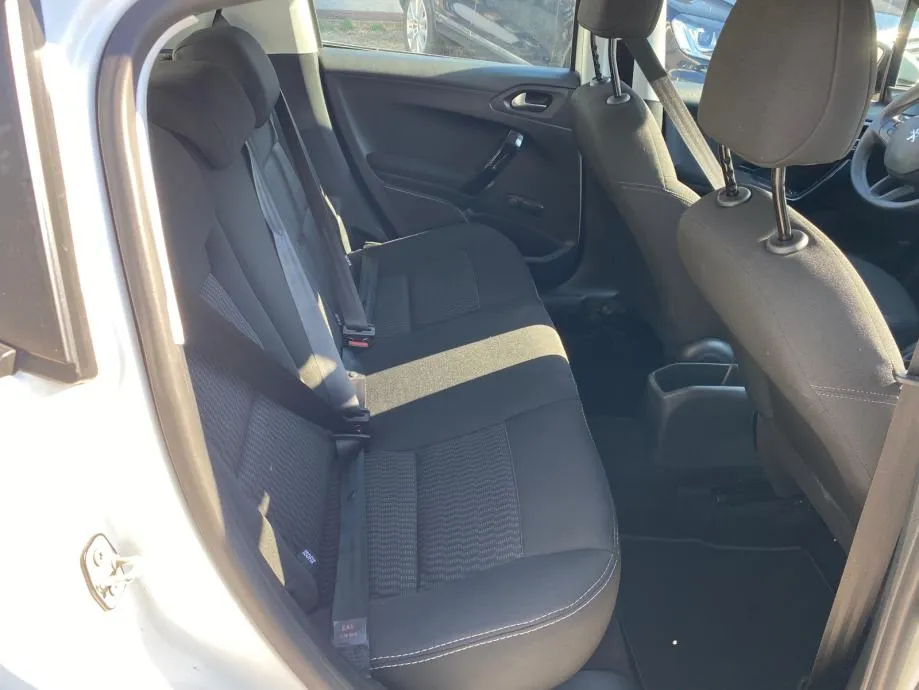 peugeot 208 1,2 affaire 4xgarancije - slika 20