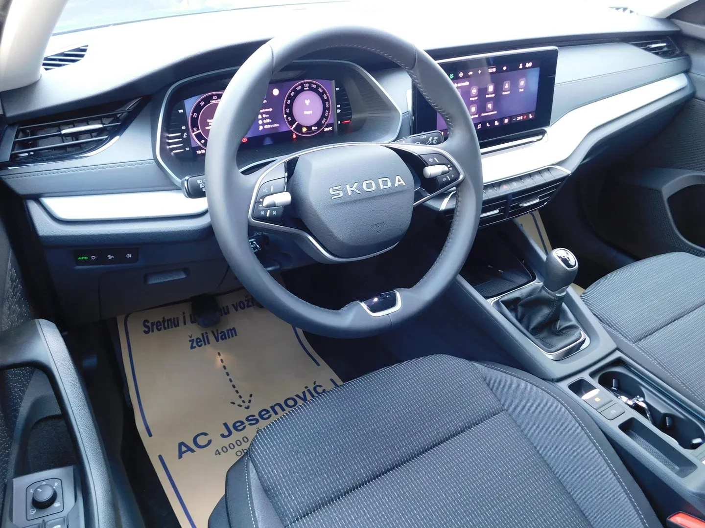 12751 škoda octavia fl selection 2.0 tdi - slika 9