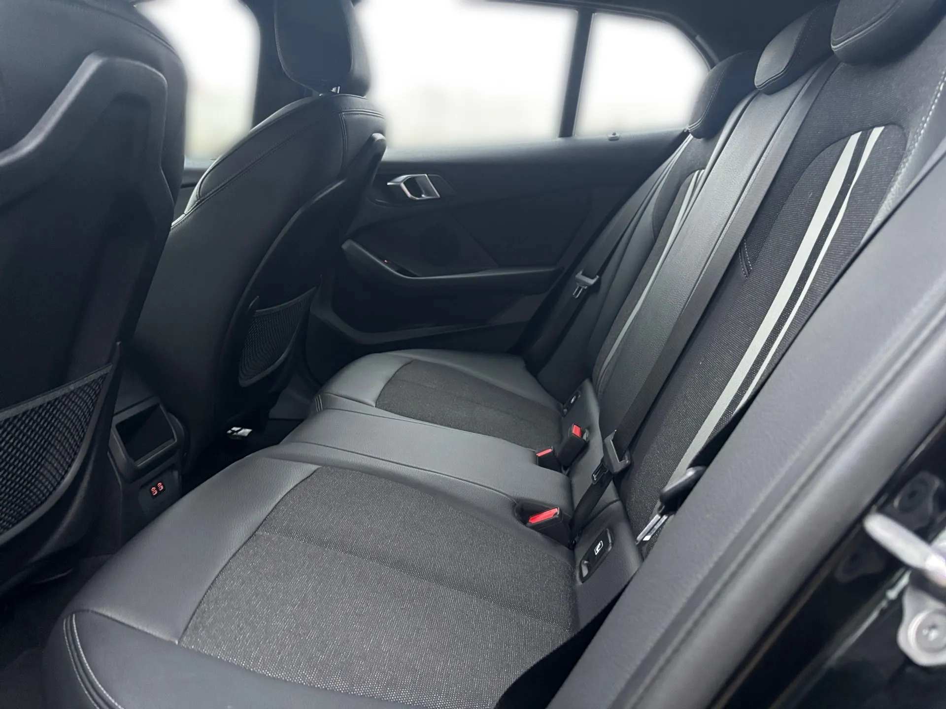 bmw serija 1 118d automatik - slika 10