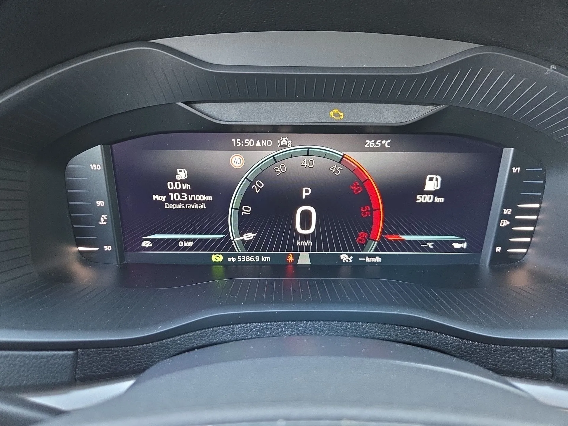 škoda karoq business 2.0 tdi 85kw dsg - slika 12