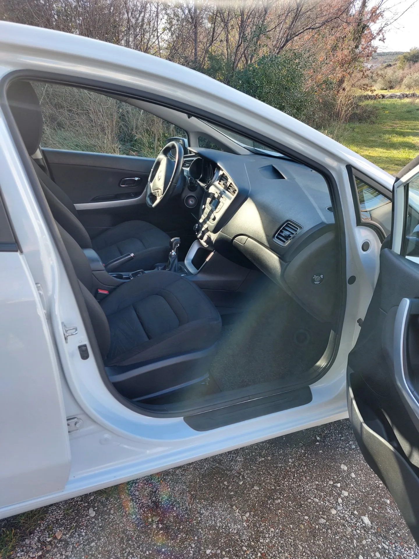 kia ceed 1.6 crdi - slika 6