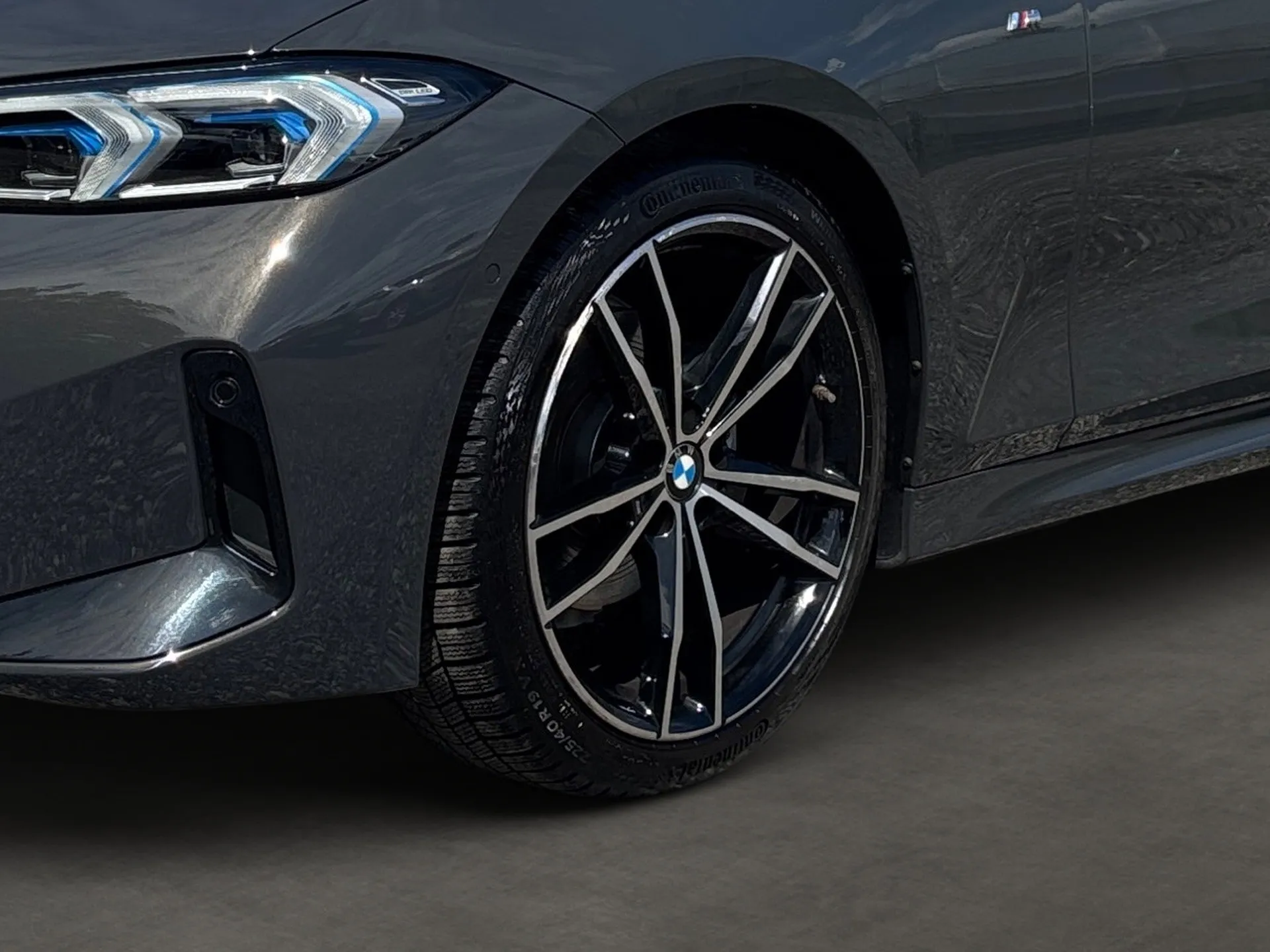 bmw serija 3 touring 320d m sport automatik panorama - slika 6