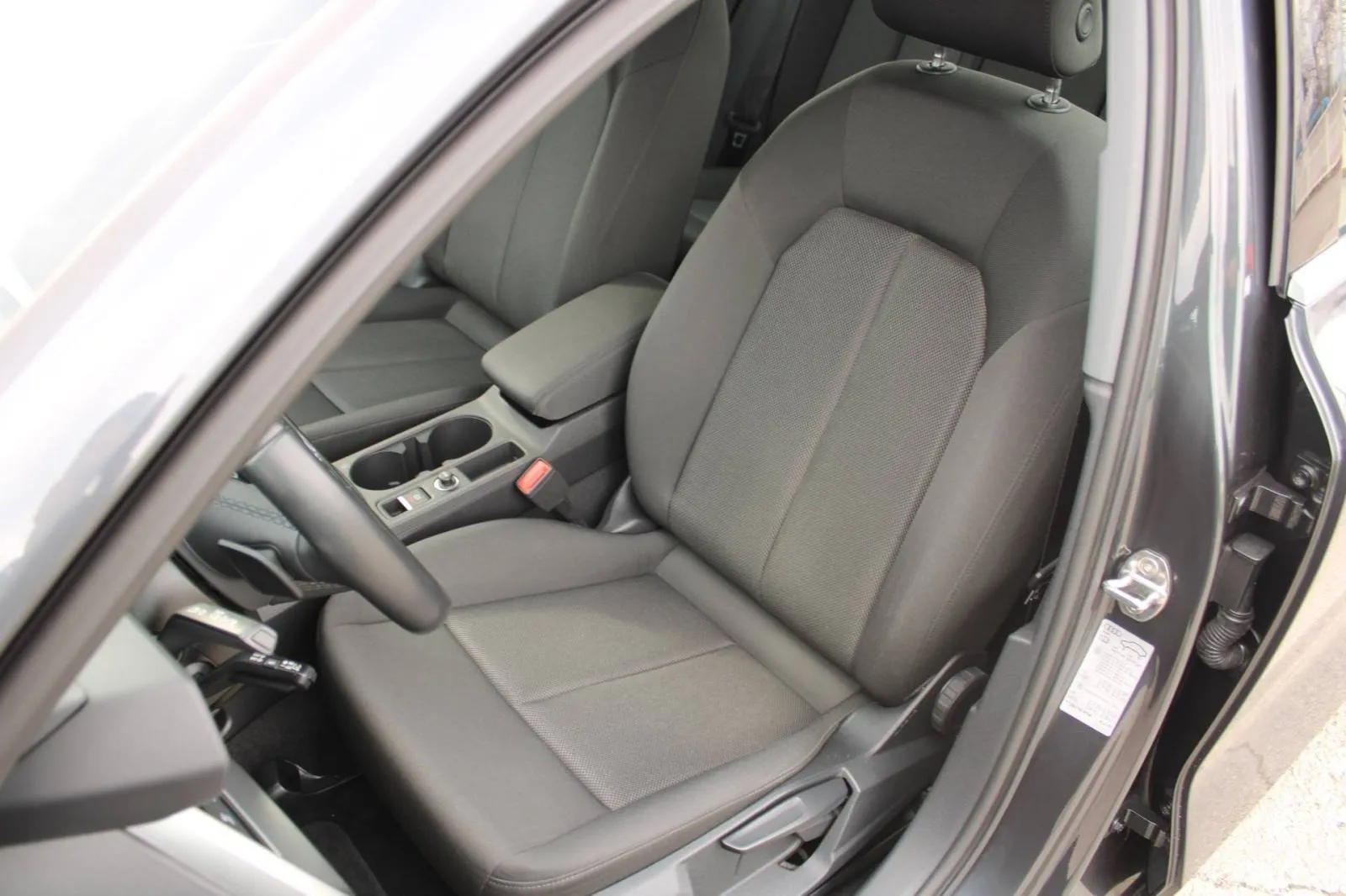 audi a3 30 tdi limuzina s-tronic *led, navigacija, kamera* - slika 21