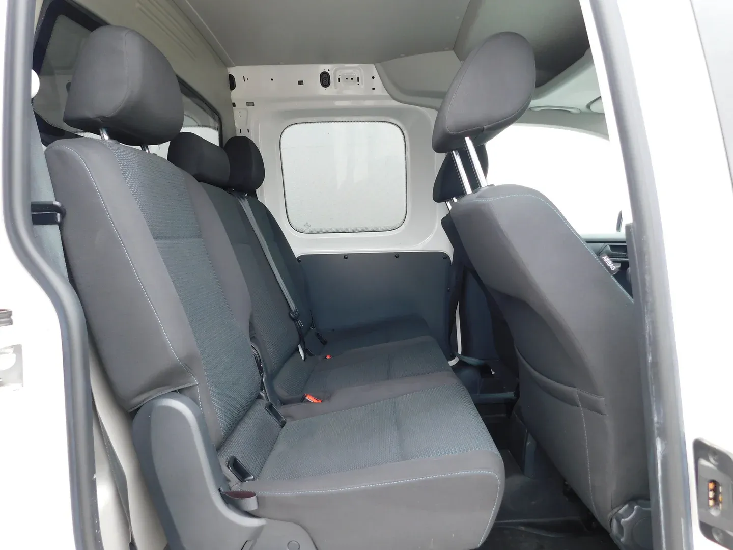 11963 vw caddy kombi maxi van 2.0 tdi - slika 11