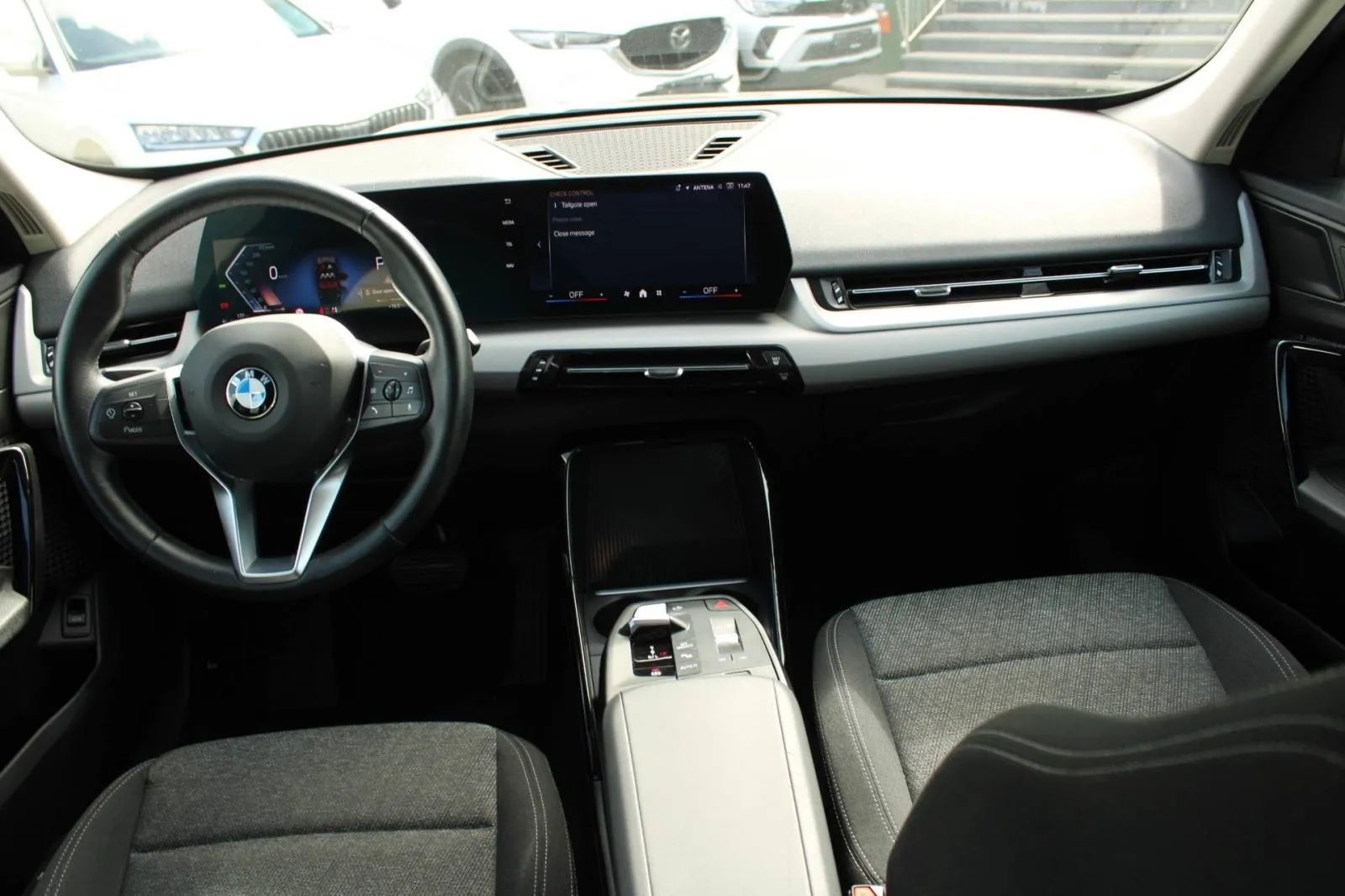 bmw x1 18d automatik *led, navigacija, kamera* - slika 21
