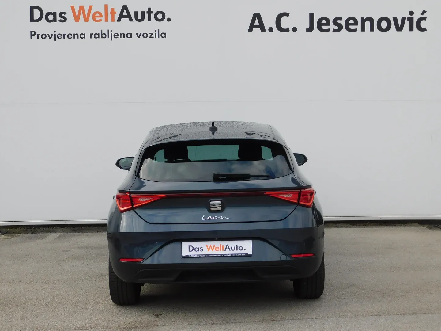 12588 seat leon 2.0 tdi evo style - slika 5