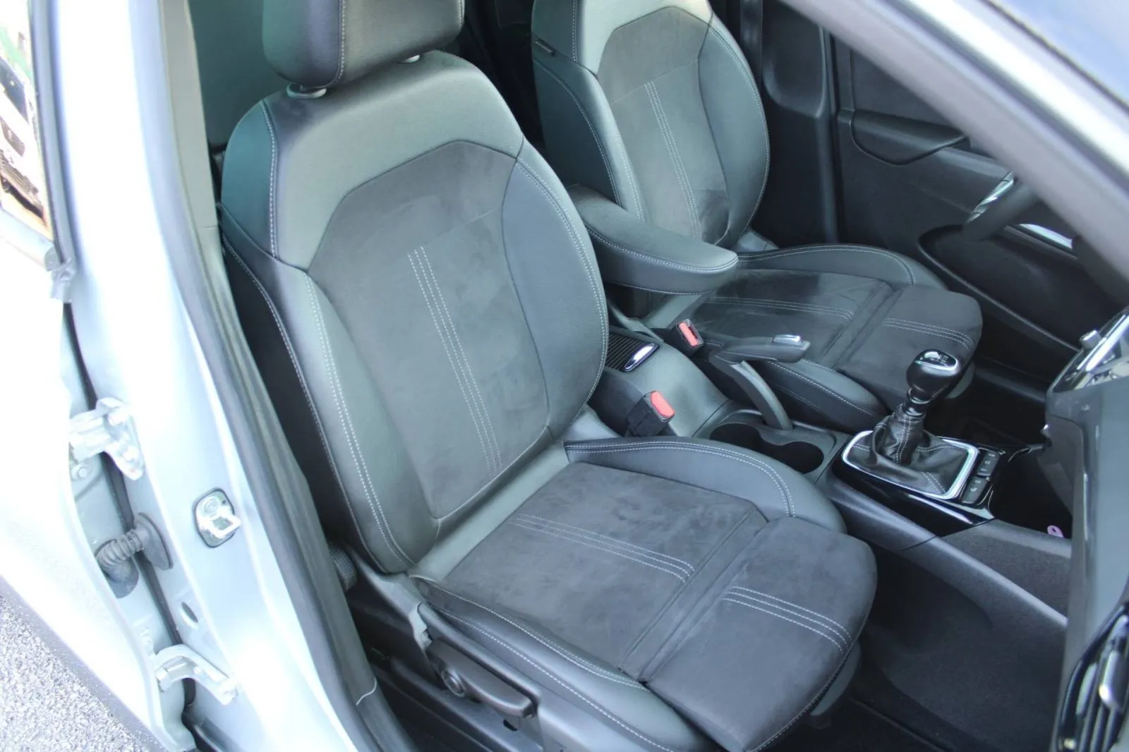 opel crossland 1.2 turbo ultimate *led, navigacija, kamera* - slika 11