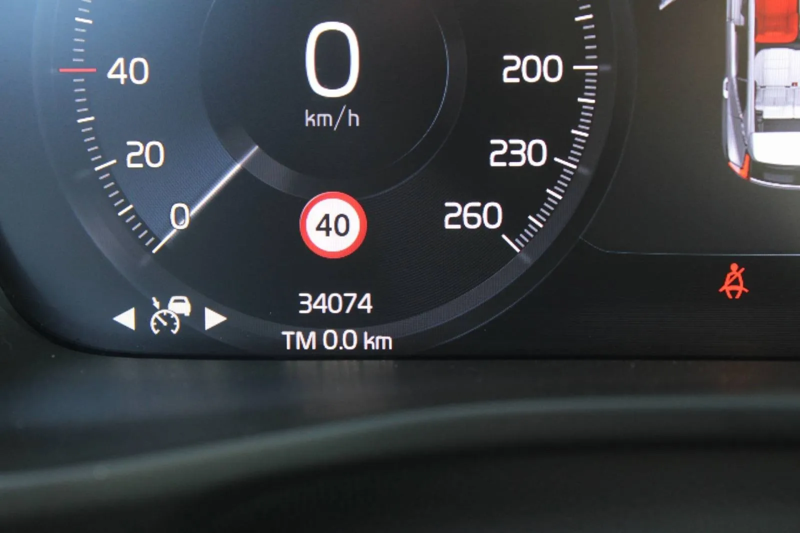 volvo xc40 t5 plug-in hybrid automatik *led, navigacija, kamera - slika 21