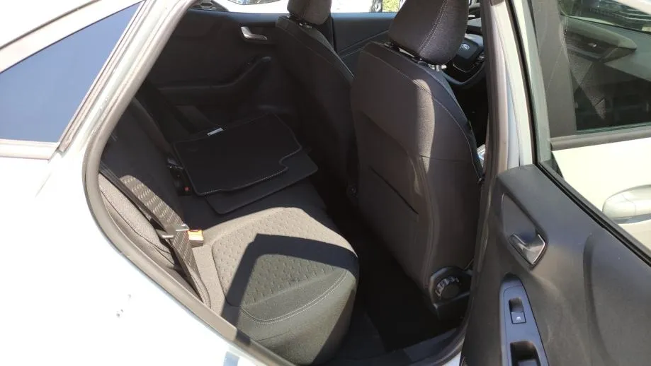 ford puma titanium 1,0 ecoboost - slika 8