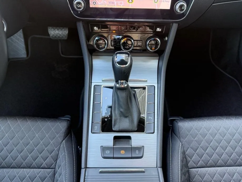 škoda superb 2.0tdi dsg °virtual°navi°led°leasing bez učešća° - slika 15