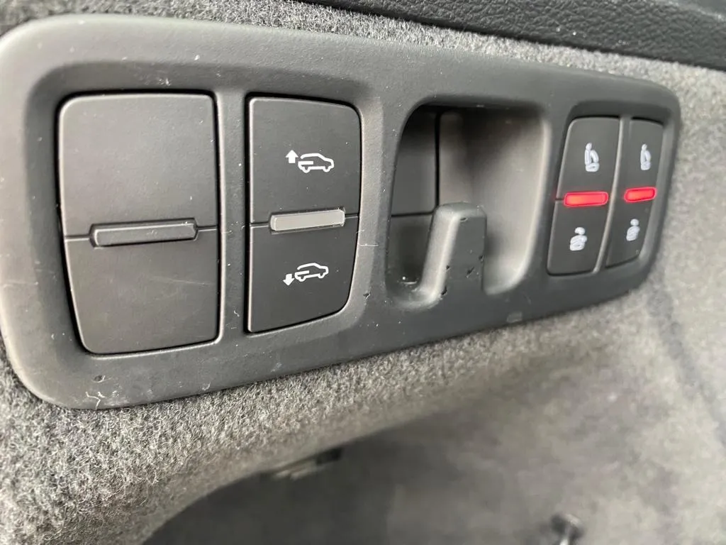 audi q7 3,0 tdi s-line, virtual, panorama, 7 sjedala, 4x garancija!!! - slika 10