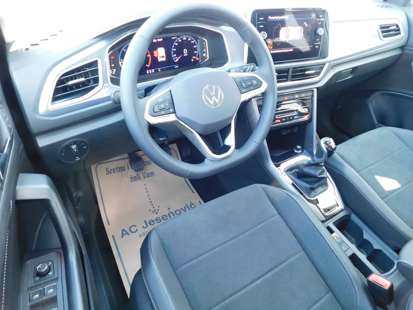 08581 volkswagen t-roc 2.0 tdi style - slika 9
