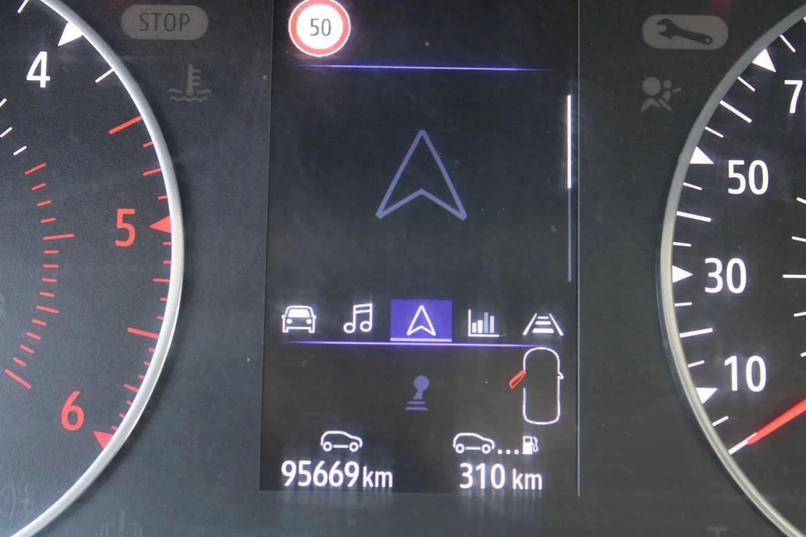 renault trafic 2.0 dci *navigacija*, 2023 god. - slika 14