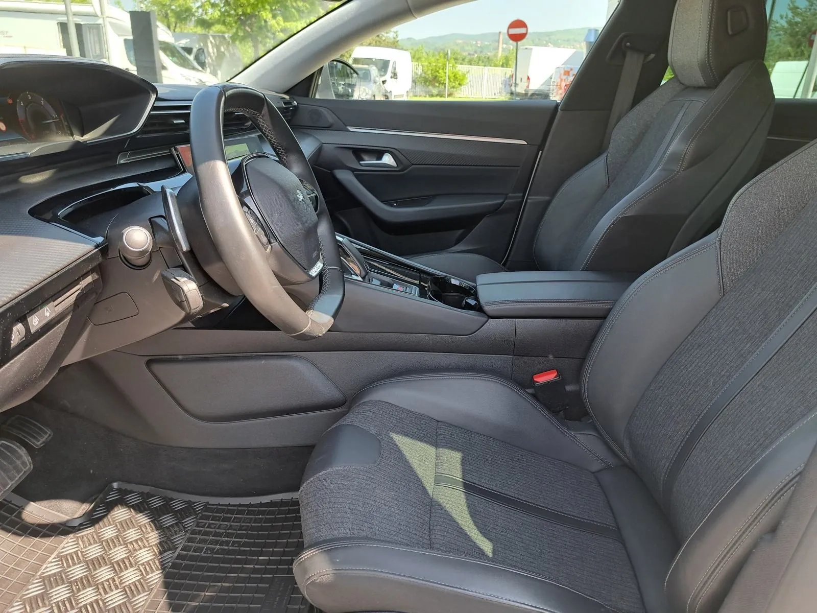 peugeot 508 bluehdi 130 allure eat8 - slika 15