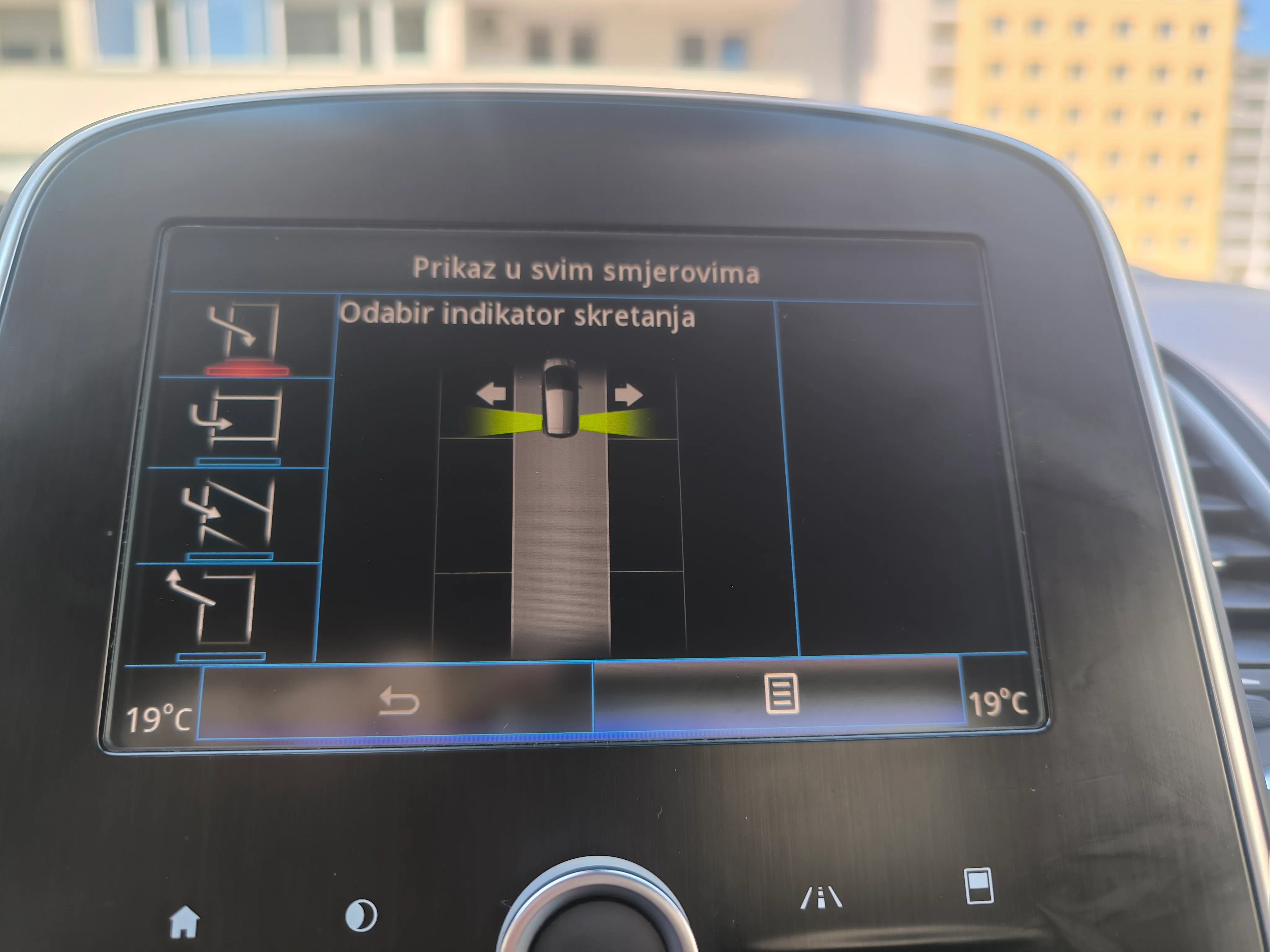 renault scenic 1,5dci, intens, full led, kamera, ekstra stanje - slika 18