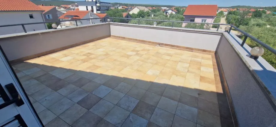 sukošan, apartmanska kuća(915m2) s 11 apartmana - slika 14