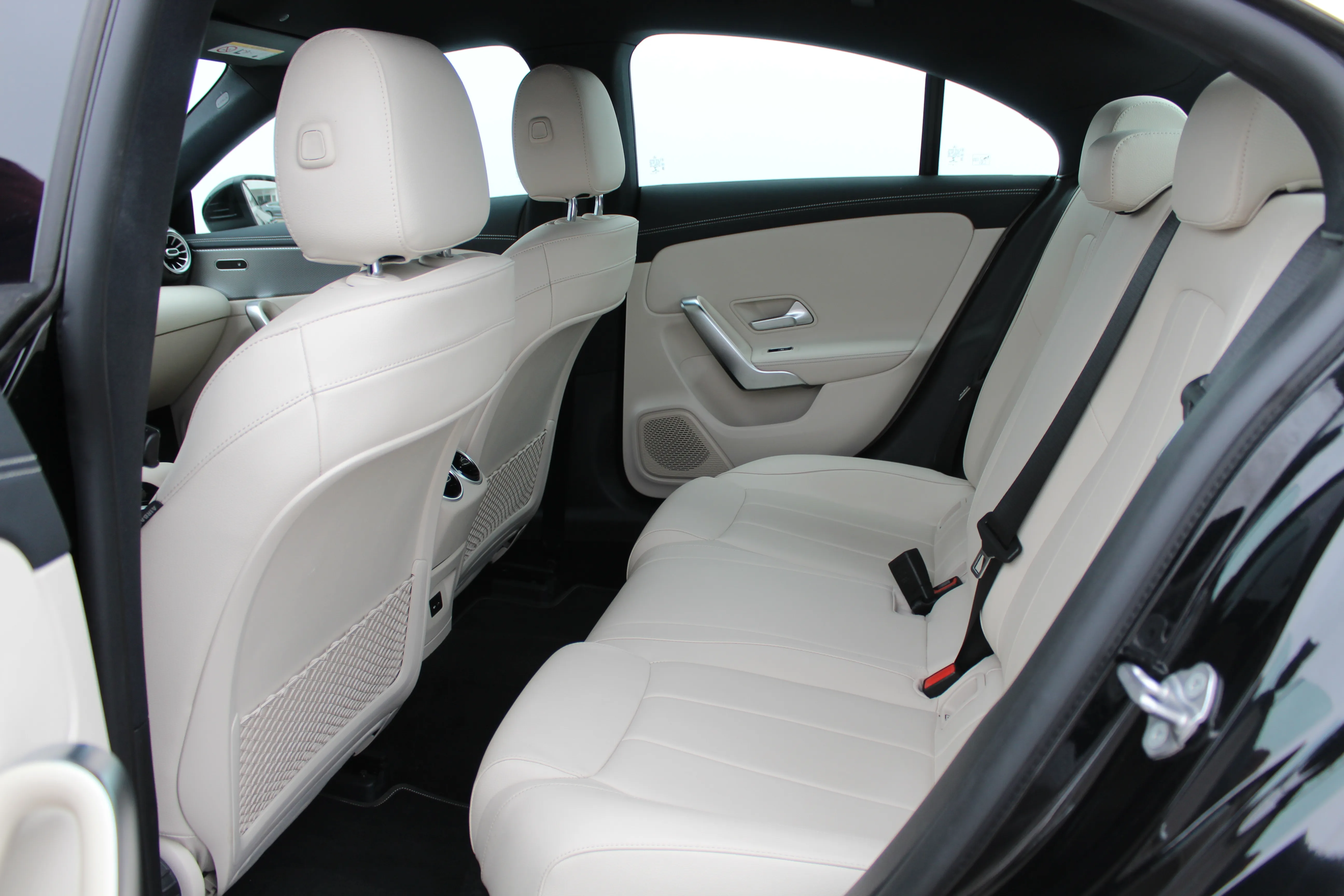 13054 mercedes-benz cla 180 d aut. - slika 10