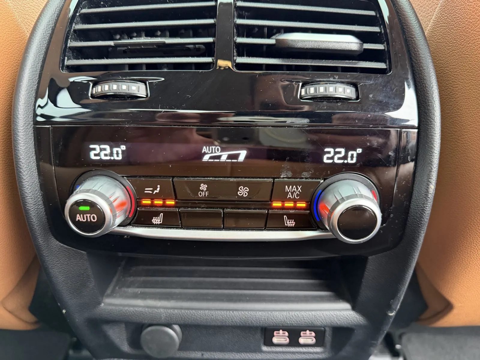 bmw serija 5 530d automatik•2023.g.•laser•kamera•leasing - slika 16