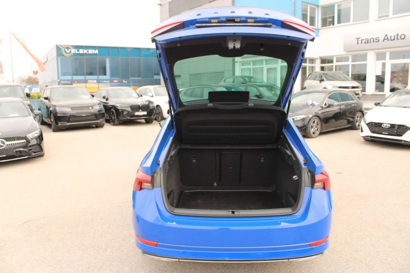 škoda octavia 2.0 tdi dsg sportline *led, navigacija, kamera* - slika 10