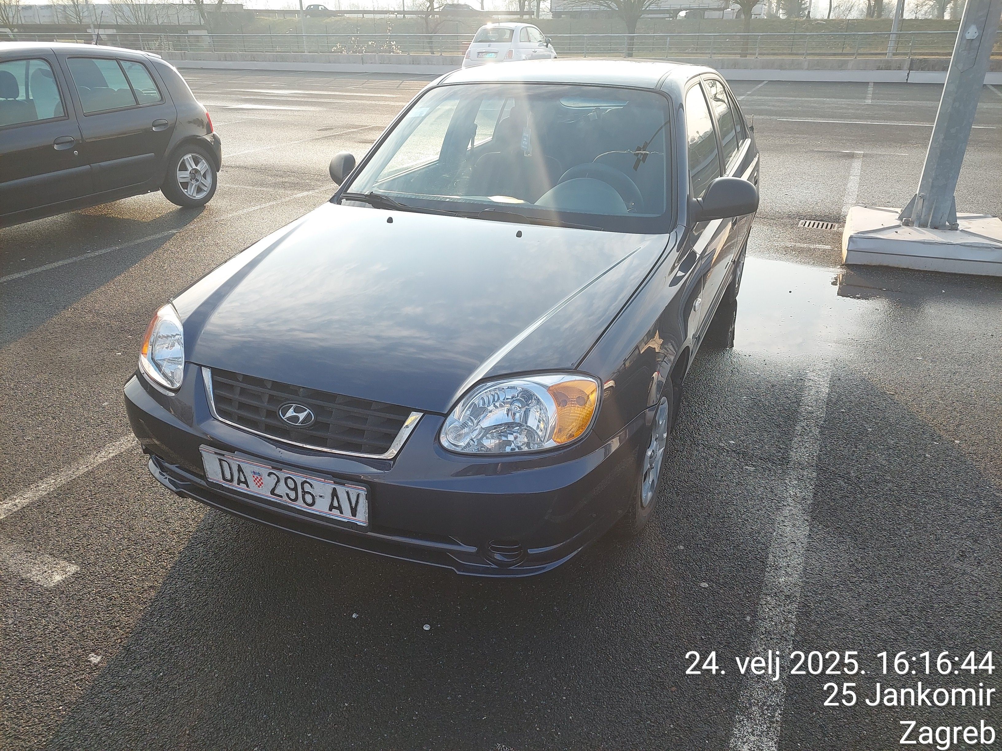 hyundai accent 1,3 benzin + lpg prodajem, cijena 1000 eur - slika 2