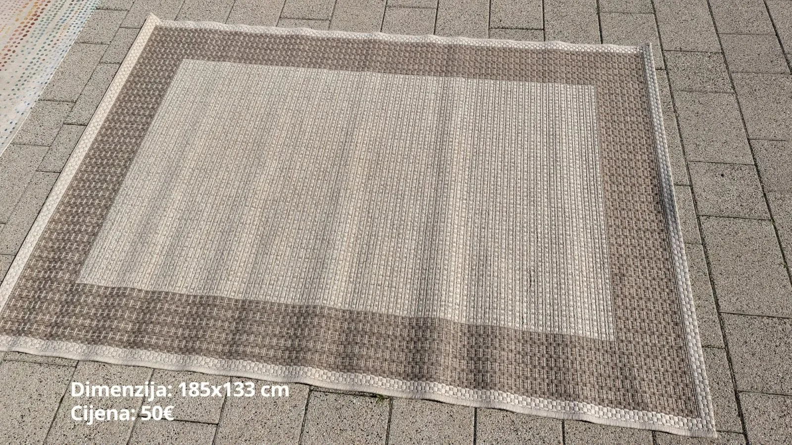 tepisi - tri komada raznih veličina i boja - slika 2