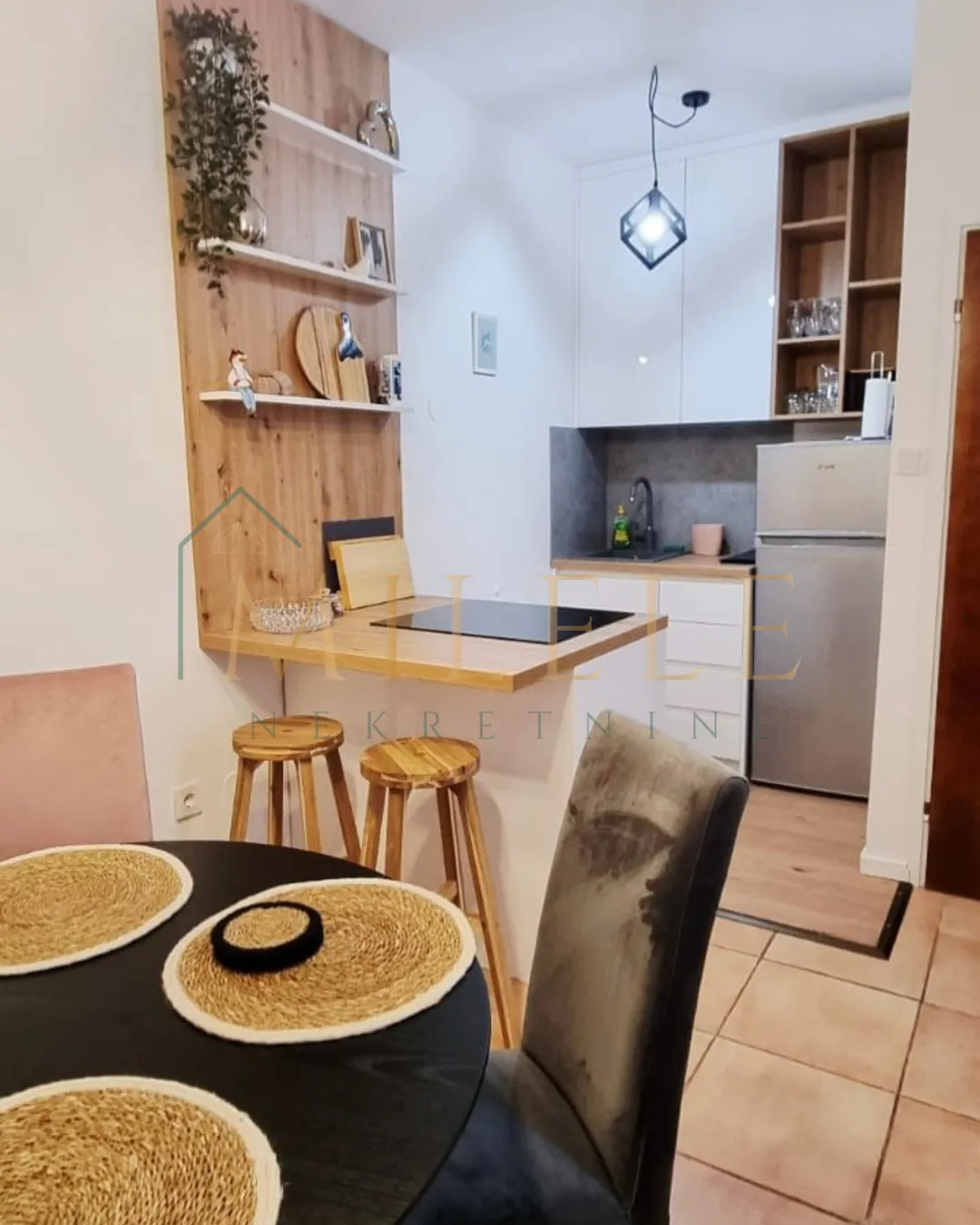 Apartman na prodaju