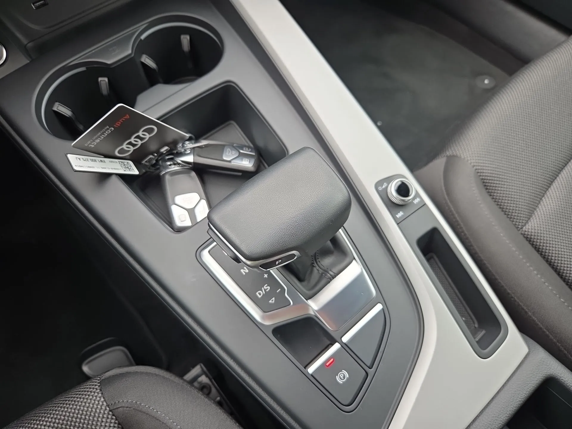 audi a4 2.0 40 tdi 150kw s tronic advanced - slika 19
