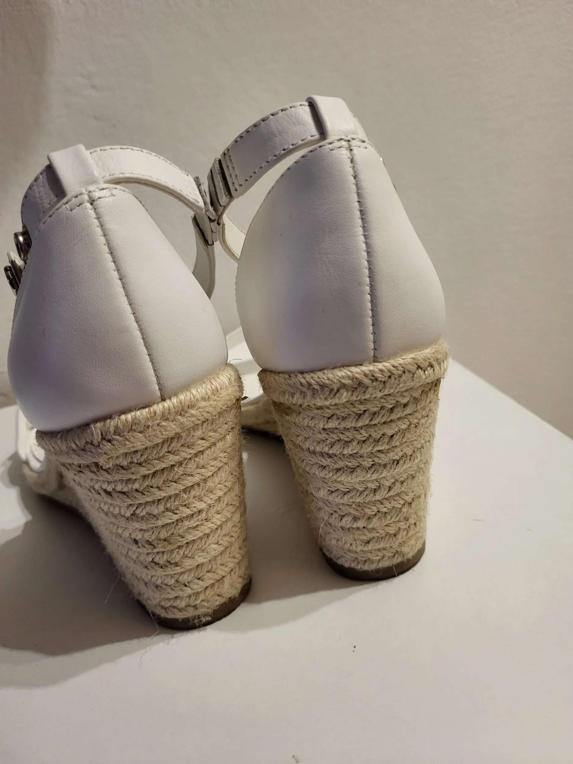 sandale calvin klein - slika 6