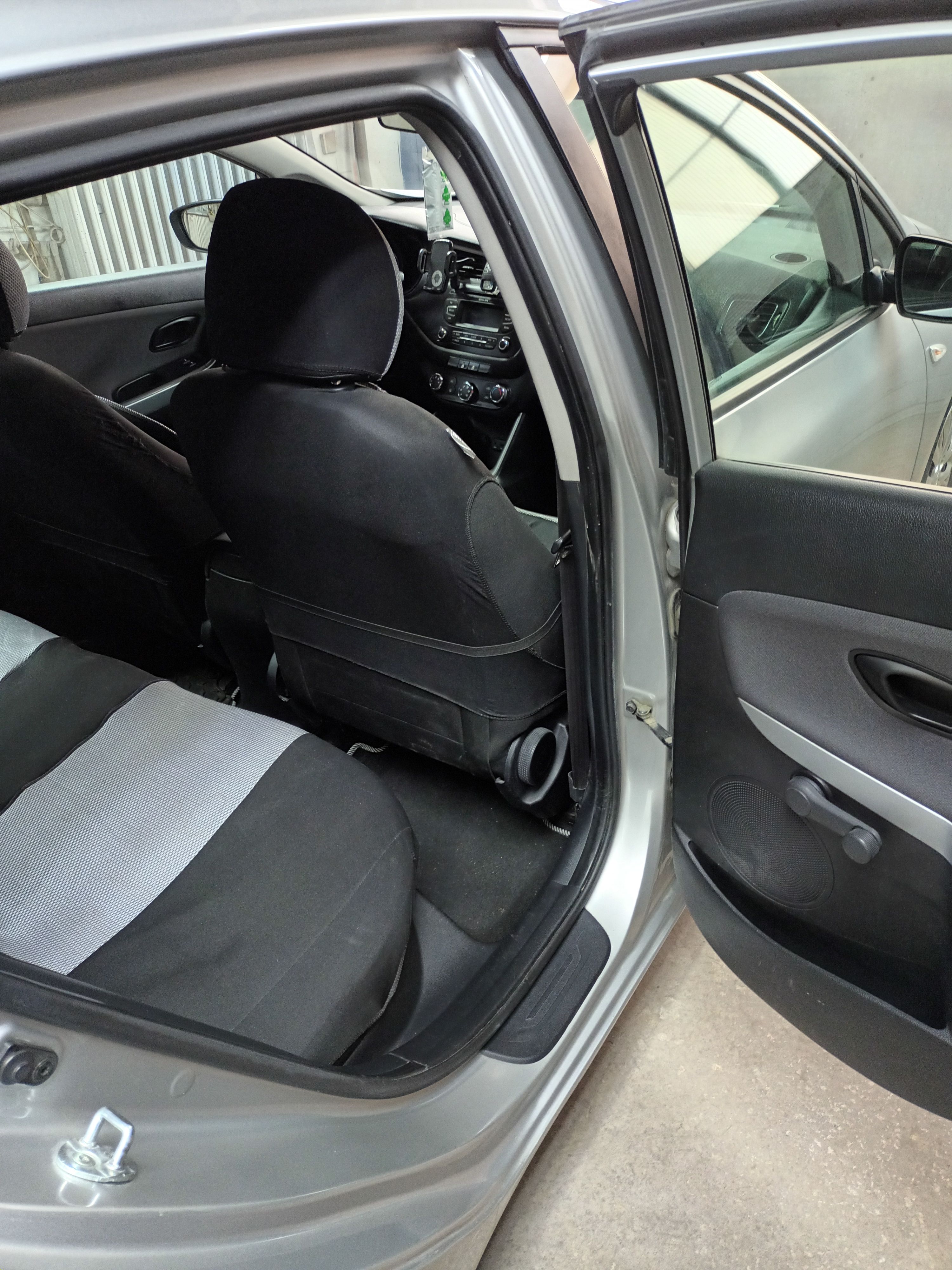 kia ceed 1,4 crdi 66kw 2015 godina reg.28.02.27.7000e,cijena fiksna. - slika 7