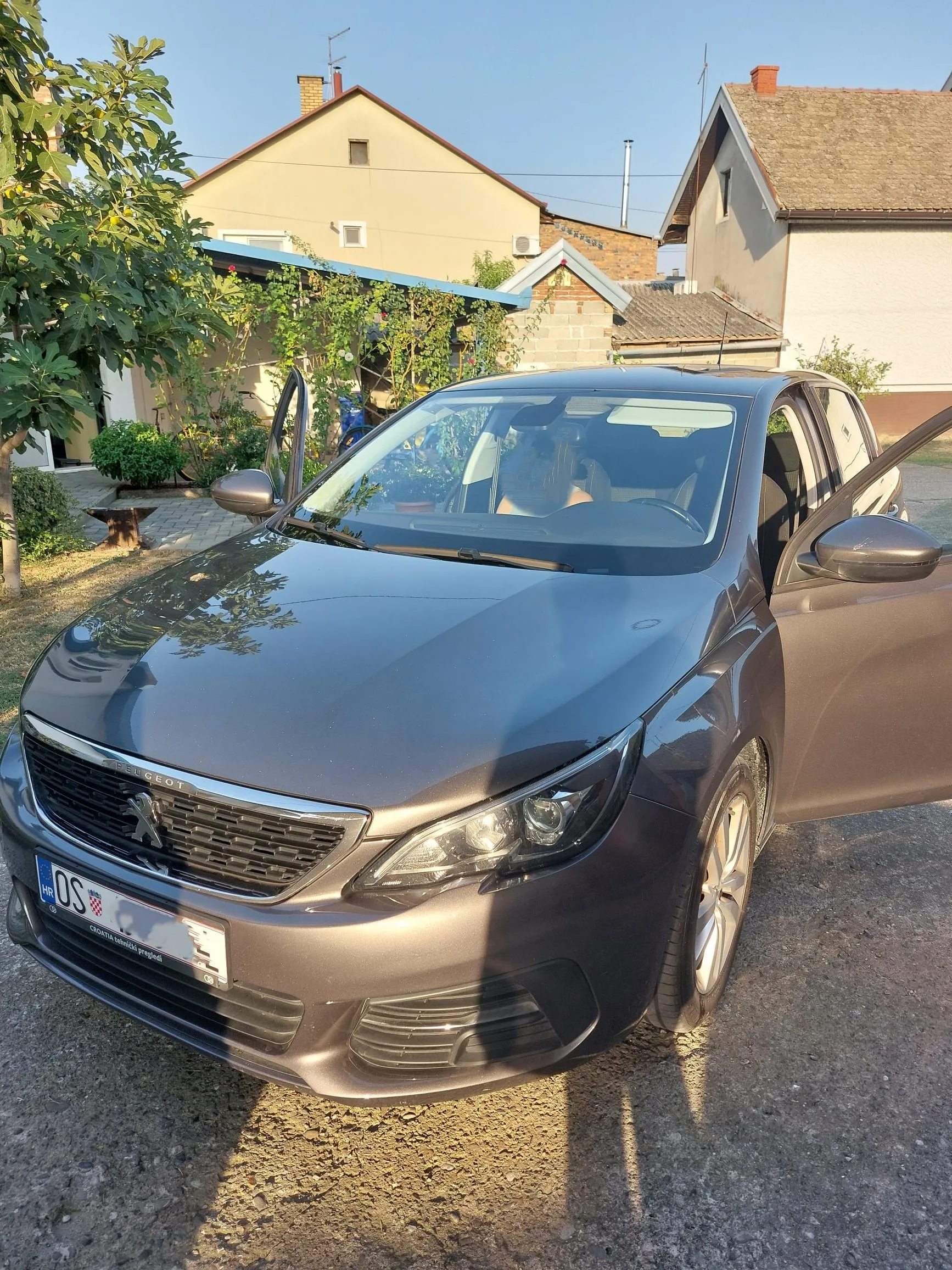 peugeot 308, 1.2 puretech, reg.2/2027/navigacija - slika 2