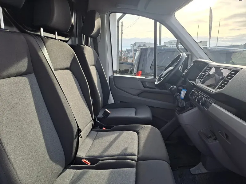 volkswagen crafter 2.0 tdi*140ks*klima*2xbočna klizna vrata* - slika 13