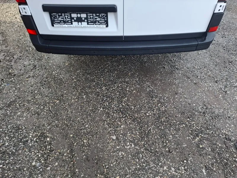 volkswagen crafter 2.0 tdi*140ks*klima*2xbočna klizna vrata* - slika 7