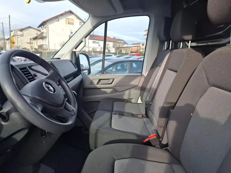 volkswagen crafter 2.0 tdi*140ks*klima*2xbočna klizna vrata* - slika 12