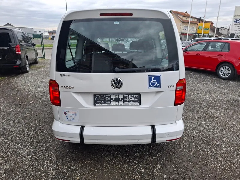 volkswagen caddy 2.0 tdi*rampa za osobe sa invaliditetom* - slika 6