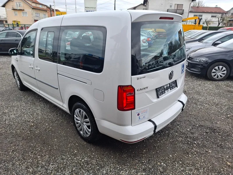 volkswagen caddy 2.0 tdi*rampa za osobe sa invaliditetom* - slika 12