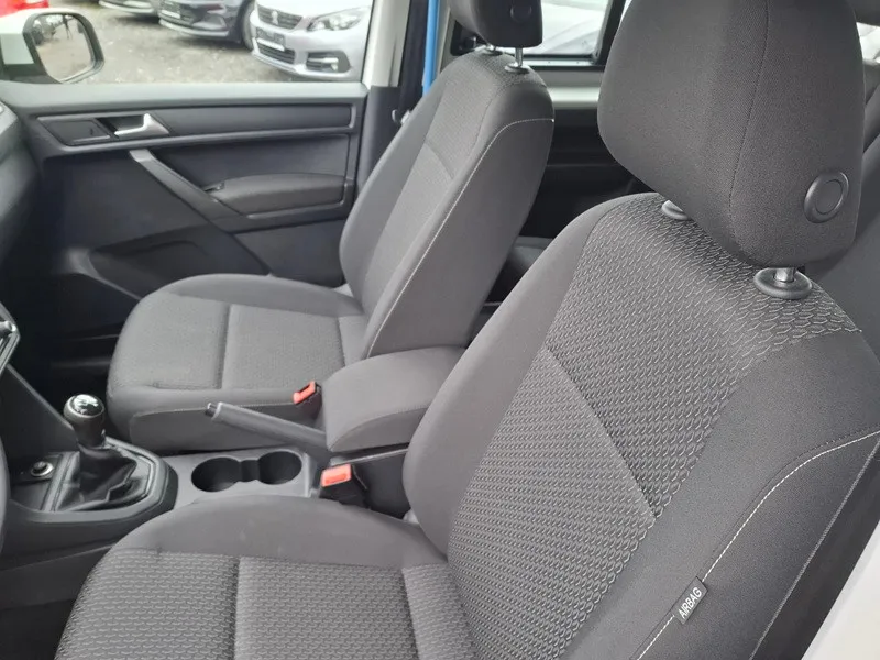 volkswagen caddy 2.0 tdi*rampa za osobe sa invaliditetom* - slika 15