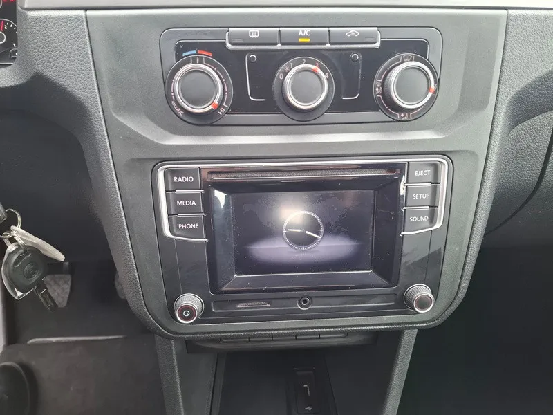 volkswagen caddy 2.0 tdi*rampa za osobe sa invaliditetom* - slika 20
