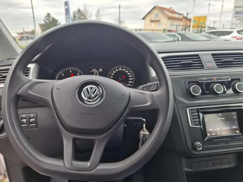 volkswagen caddy 2.0 tdi*rampa za osobe sa invaliditetom* - slika 18