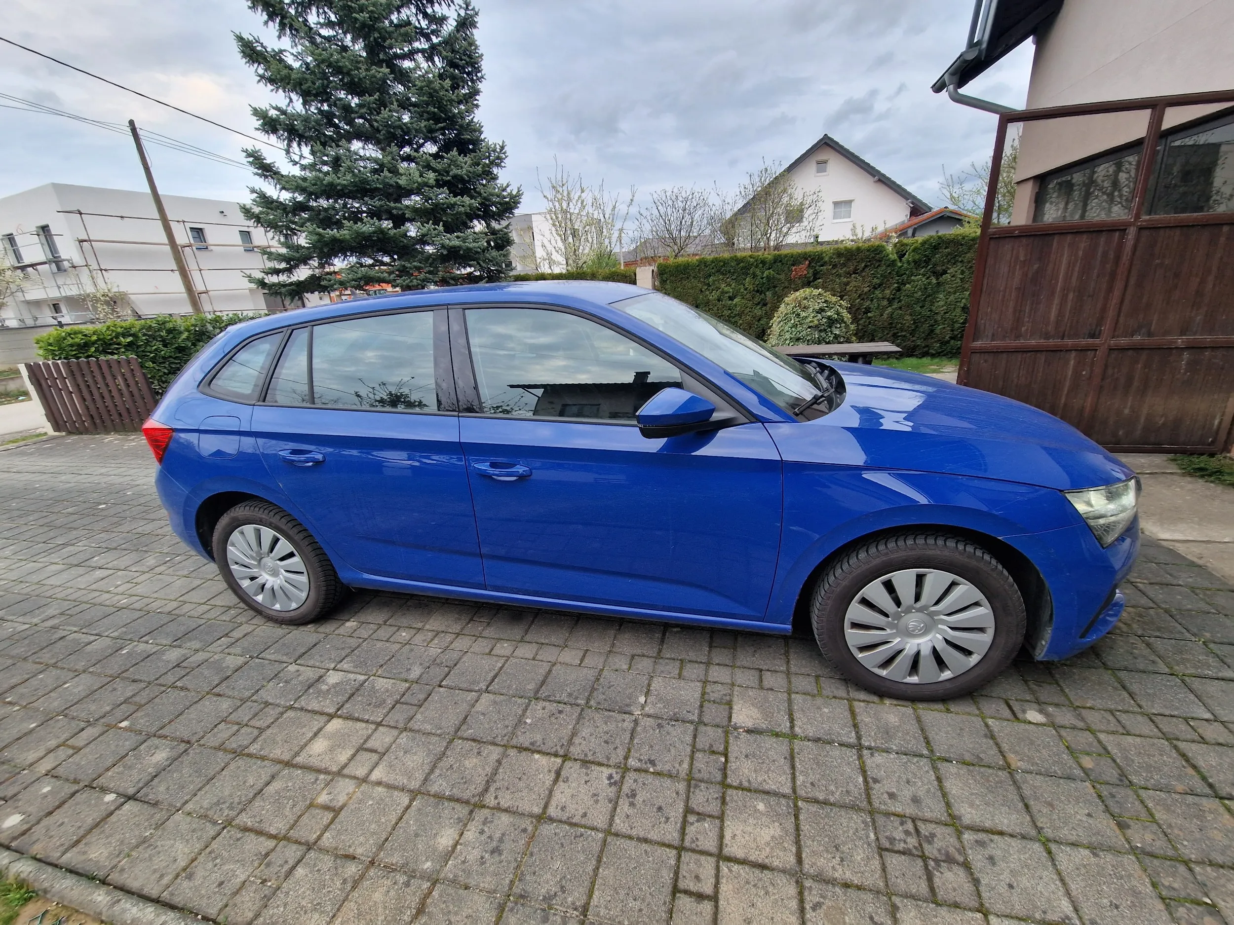 prodaje se škoda scala - slika 3