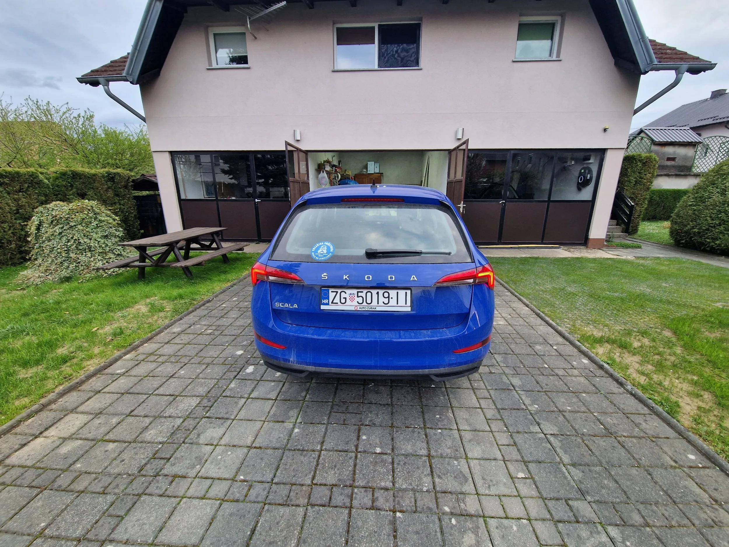 prodaje se škoda scala - slika 4