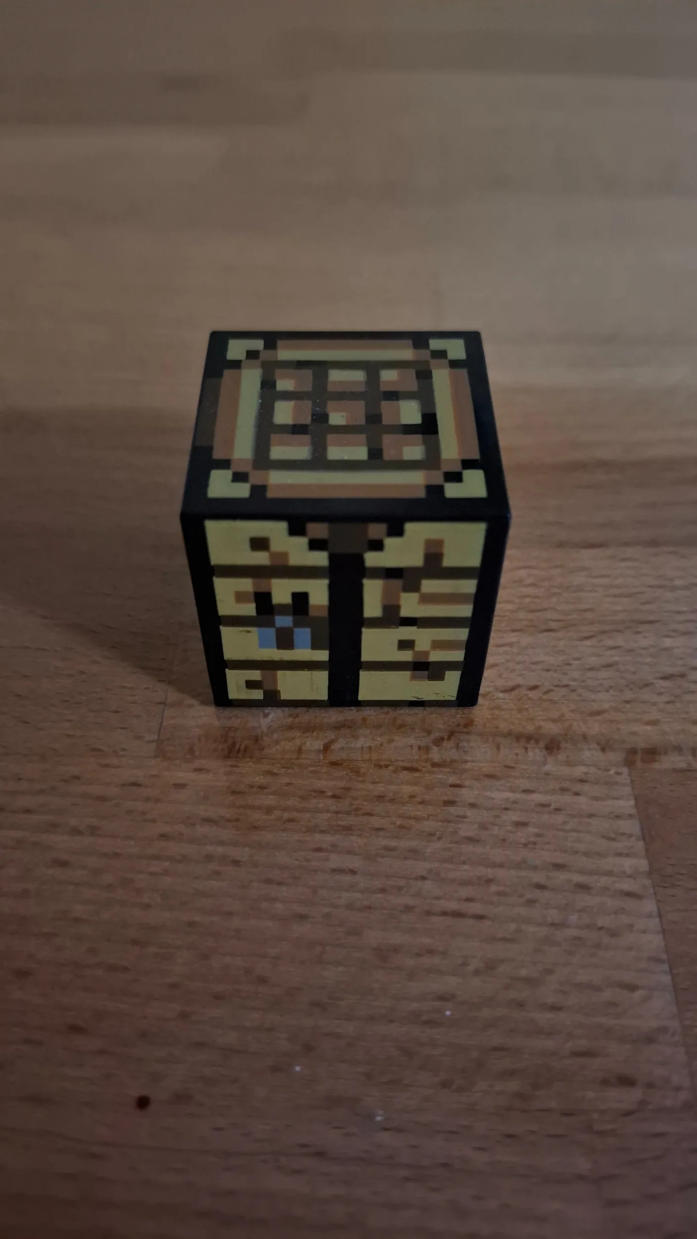 steve i crafting table figurice 2014 - minecraft - slika 3