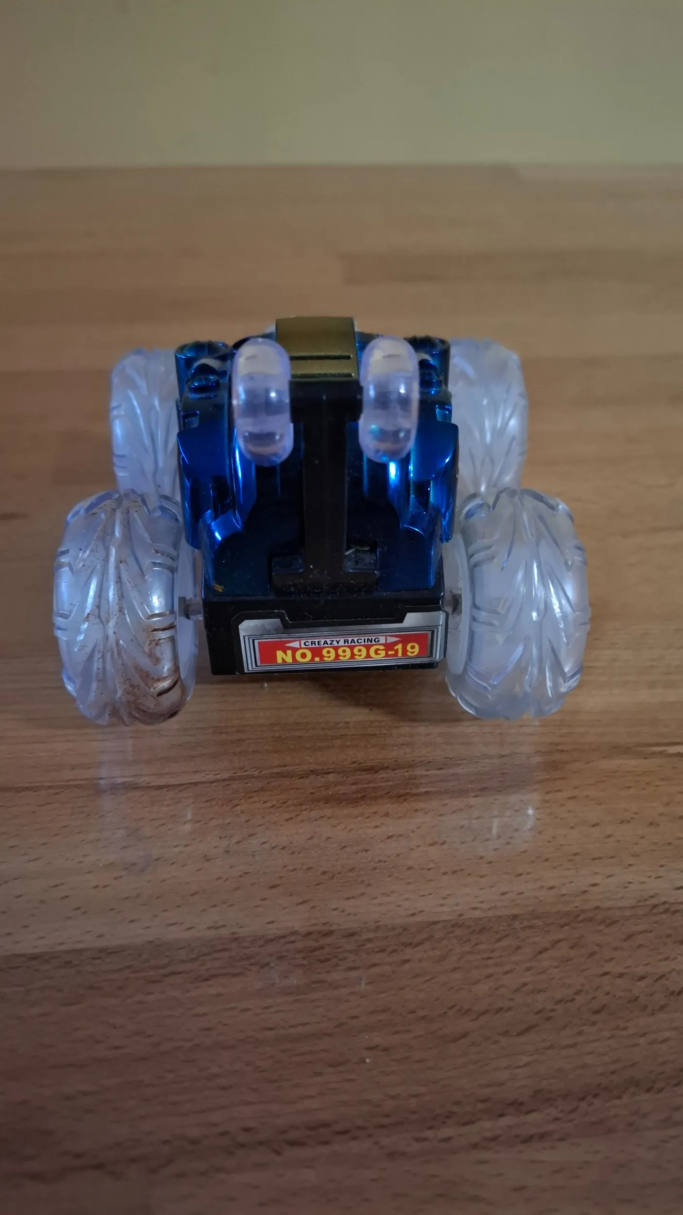 stunt racer autić na daljinski - slika 2