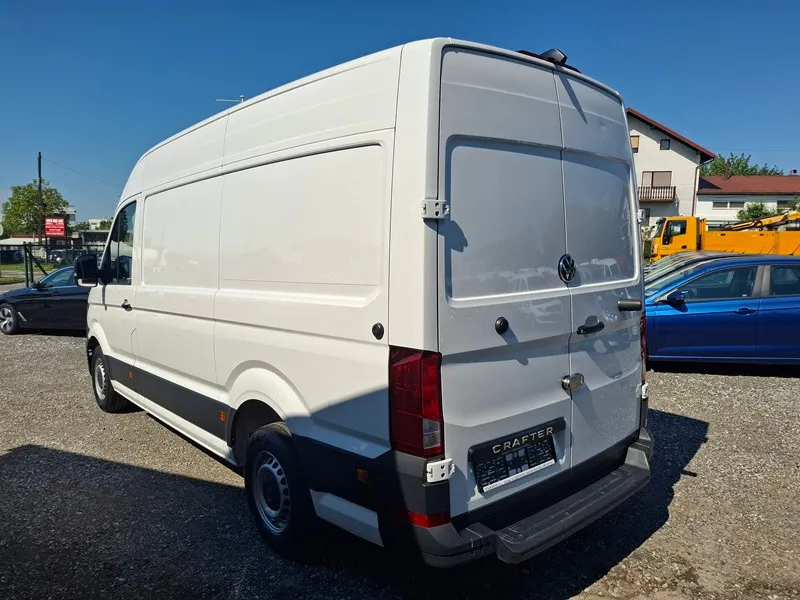 volkswagen crafter 2.0 tdi*140ks*klima*park.kamera*2025.g. - slika 7