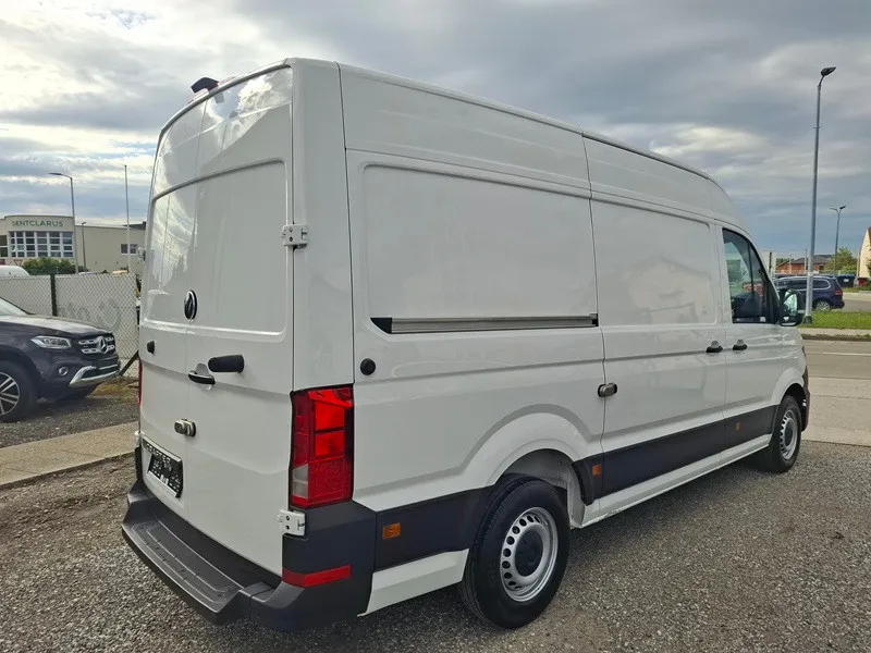 volkswagen crafter 2.0 tdi*140ks*klima*park.kamera*2025.g. - slika 5