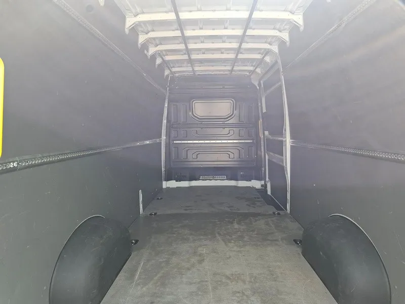 volkswagen crafter 2.0 tdi*140ks*klima*park.kamera* - slika 8