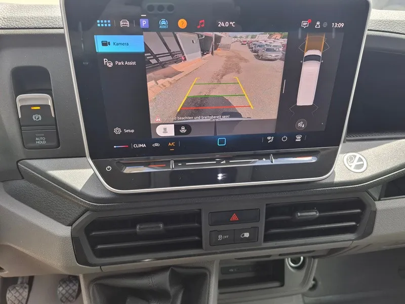 volkswagen crafter 2.0 tdi*140ks*klima*park.kamera* - slika 16