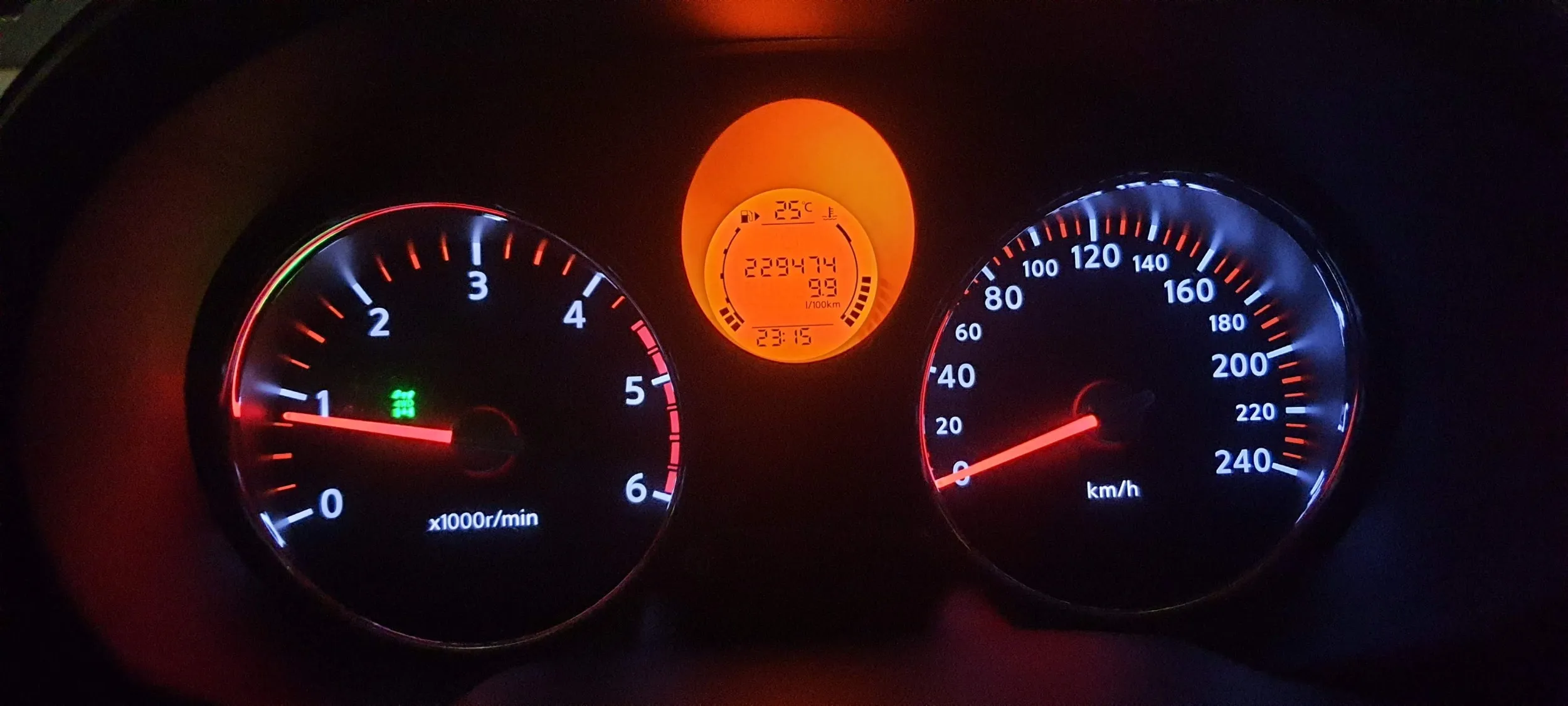 nissan x-trail 2.0 dci - slika 10